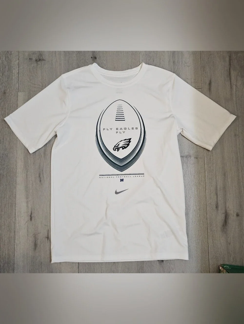 EUC Nike Dri-FIT Philadelphia Eagles Performance Tee Athletic Shirt XL 18/20